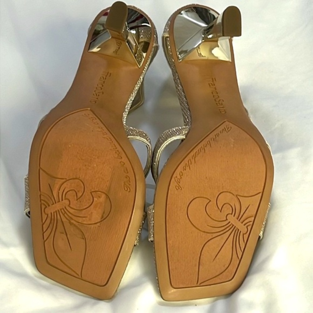 Franco Sarto NWOT platinum remedy shiny square toe dress heels size 9 - Picture 3 of 5